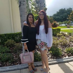 Meet your Posher, Hortencia